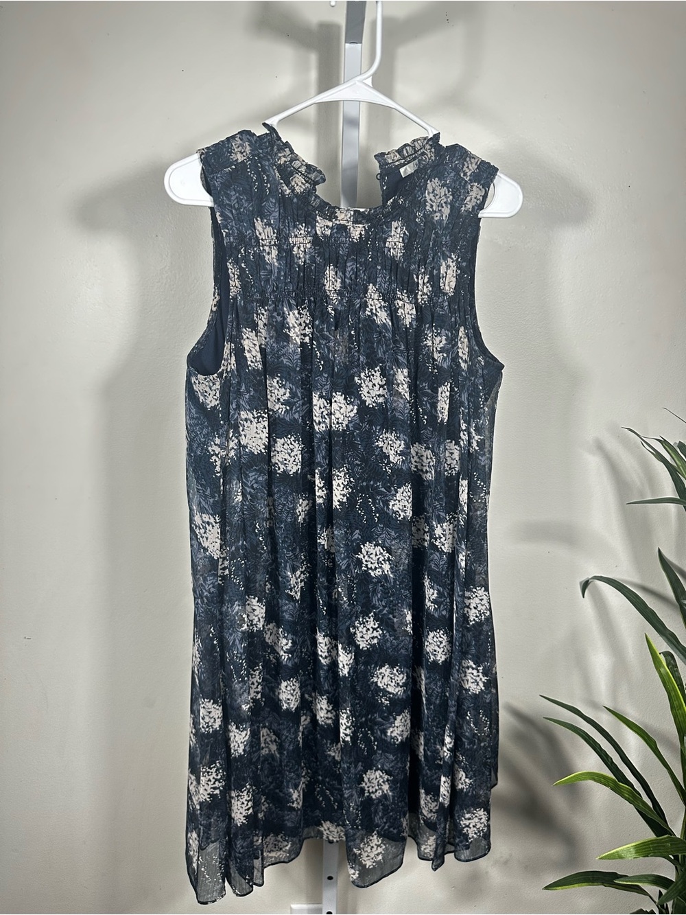 B132. Joie Thelen Baltic Print Mini Swing Dress M Ruffle Chiffon $348